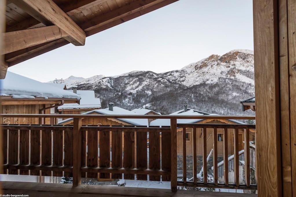 Cosy 4 Bedroom Chalet With Hot Tub Saint-Marcel  Exterior photo