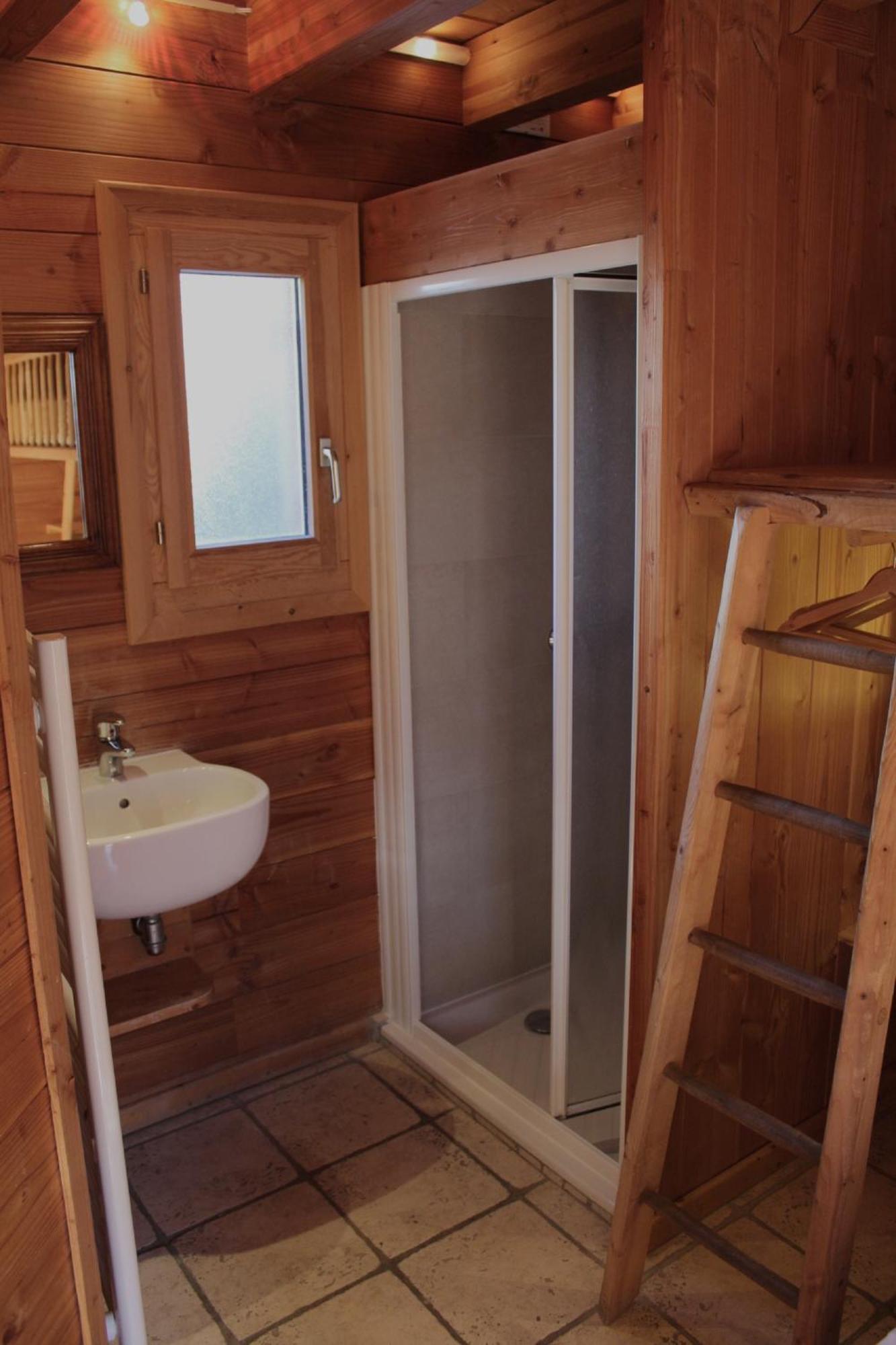 Cosy 4 Bedroom Chalet With Hot Tub Saint-Marcel  Exterior photo