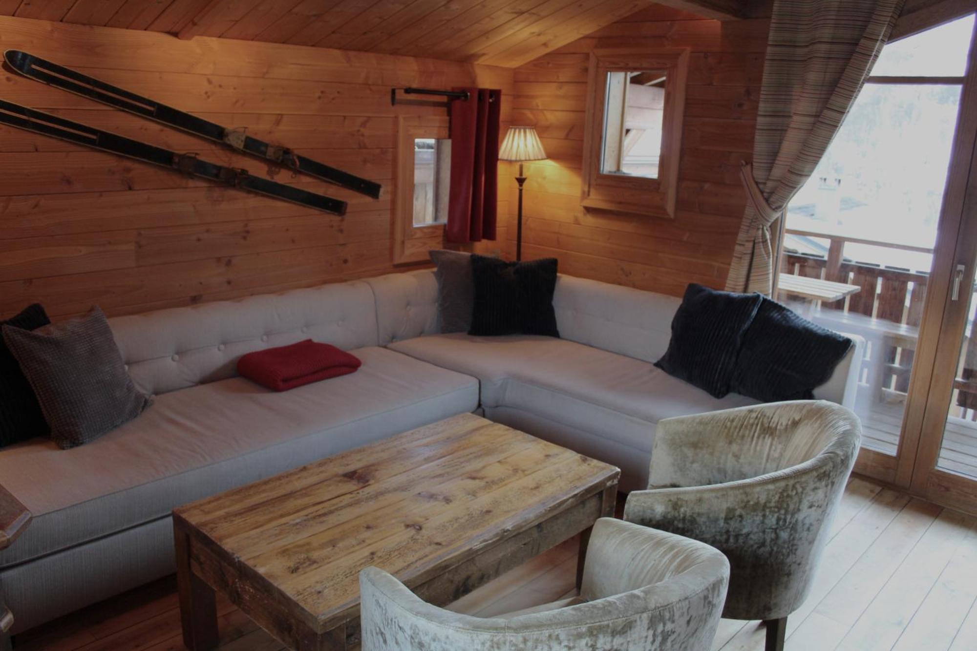 Cosy 4 Bedroom Chalet With Hot Tub Saint-Marcel  Exterior photo