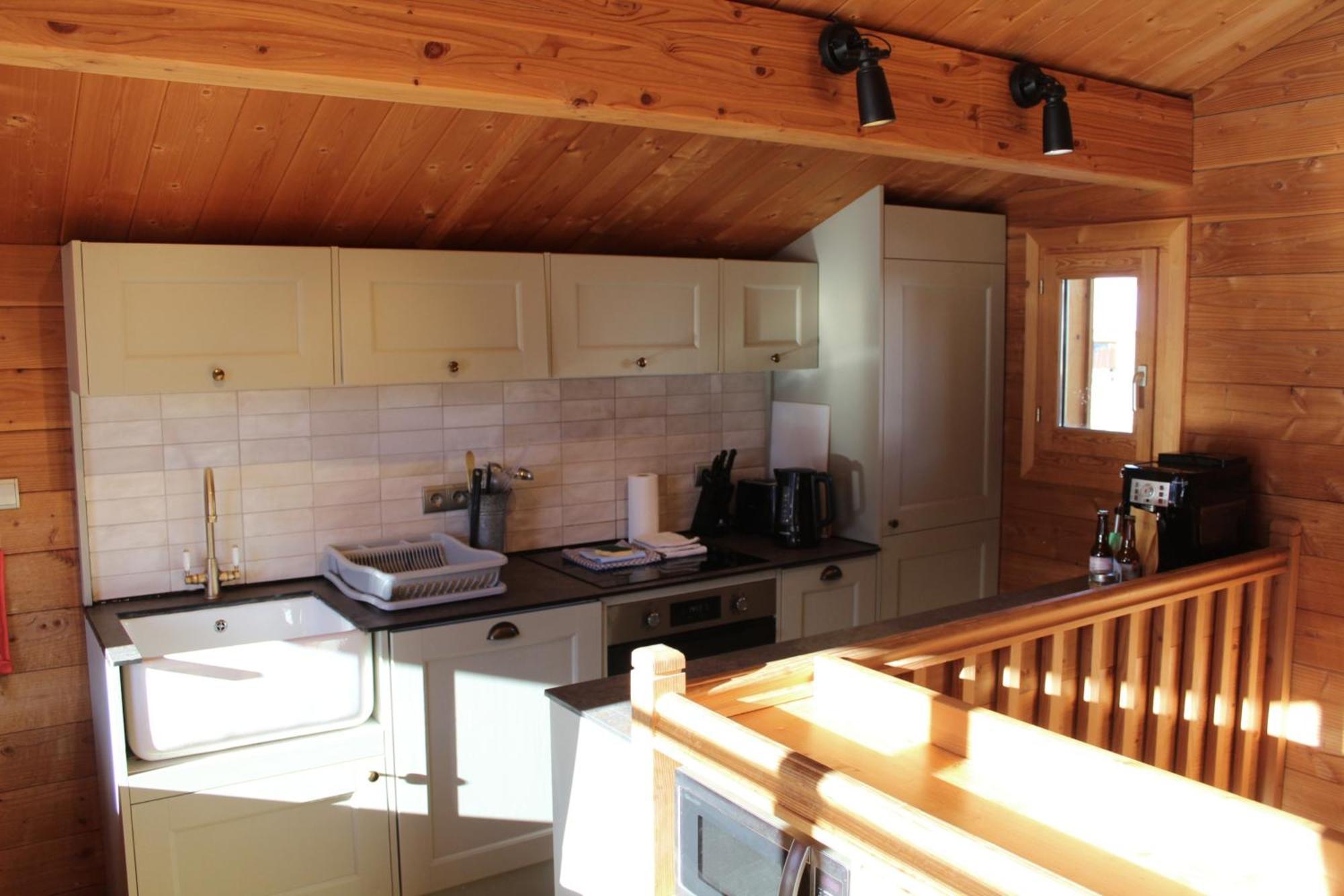 Cosy 4 Bedroom Chalet With Hot Tub Saint-Marcel  Exterior photo